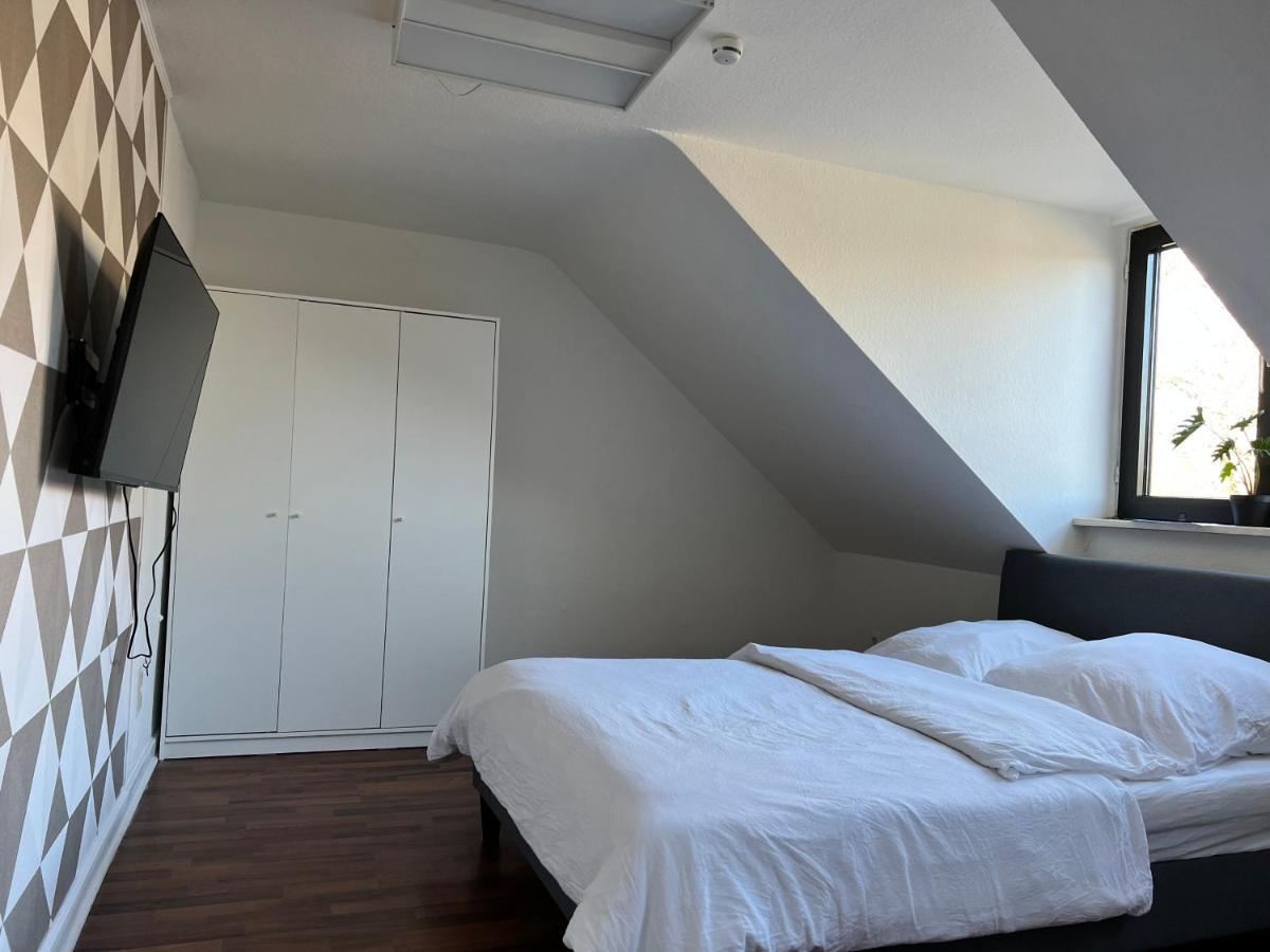 Moebliertes Wohnung Am Geroweiher Moenchengladbach Экстерьер фото